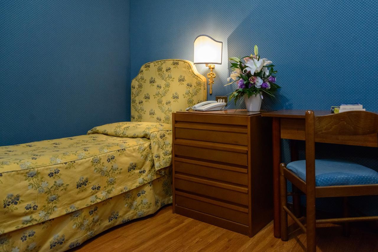 Hotel Ponte Bianco - Rome — Foto 1